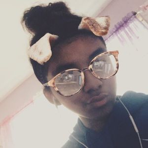 Meet your Posher, Cydney